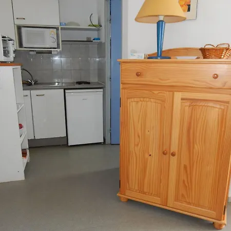 Avec Piscine Et Parking Pres De La A Canet-plage - Fr-1-750-35 Apartment